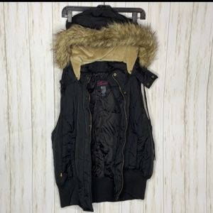 TORRID FAUX FUR DETACHABLE HOOD PUFFER VEST